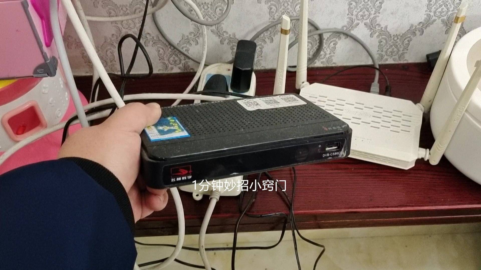 家里的偷电贼之一就是饮水机,特别是在夏季,许多家庭都会让饮水机长期