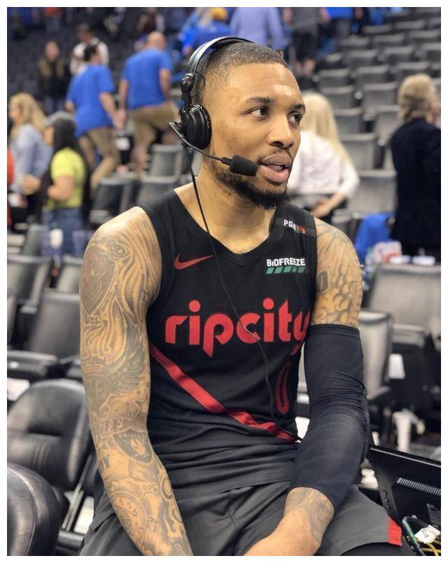 篮球奇才达米安·利拉德的惊人人生经历:从奥克兰小子到nba巨星!