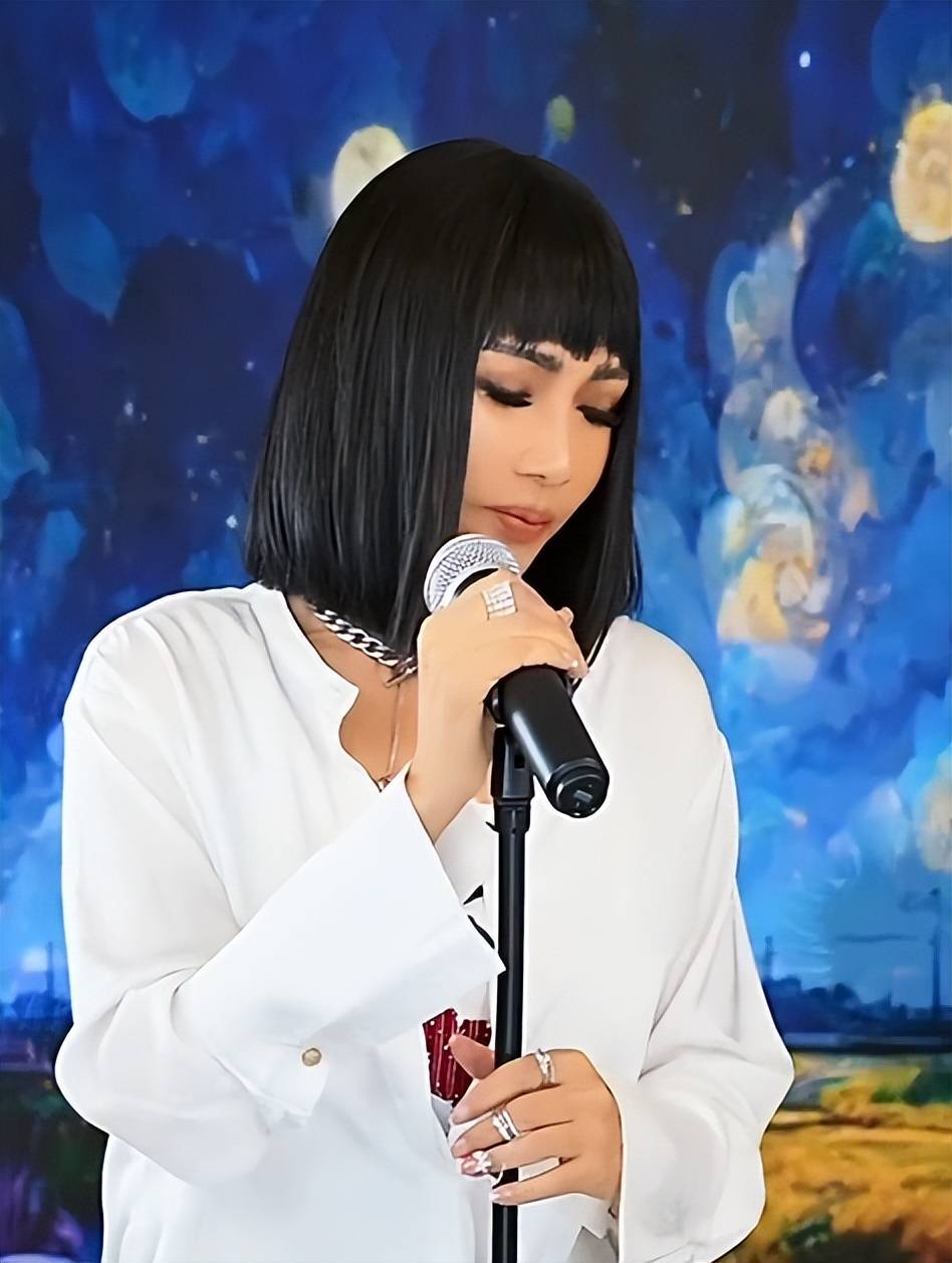 张咪:惺惺相惜,用翻唱《你留下的爱》的形式祭奠李玟去世第30天_歌曲