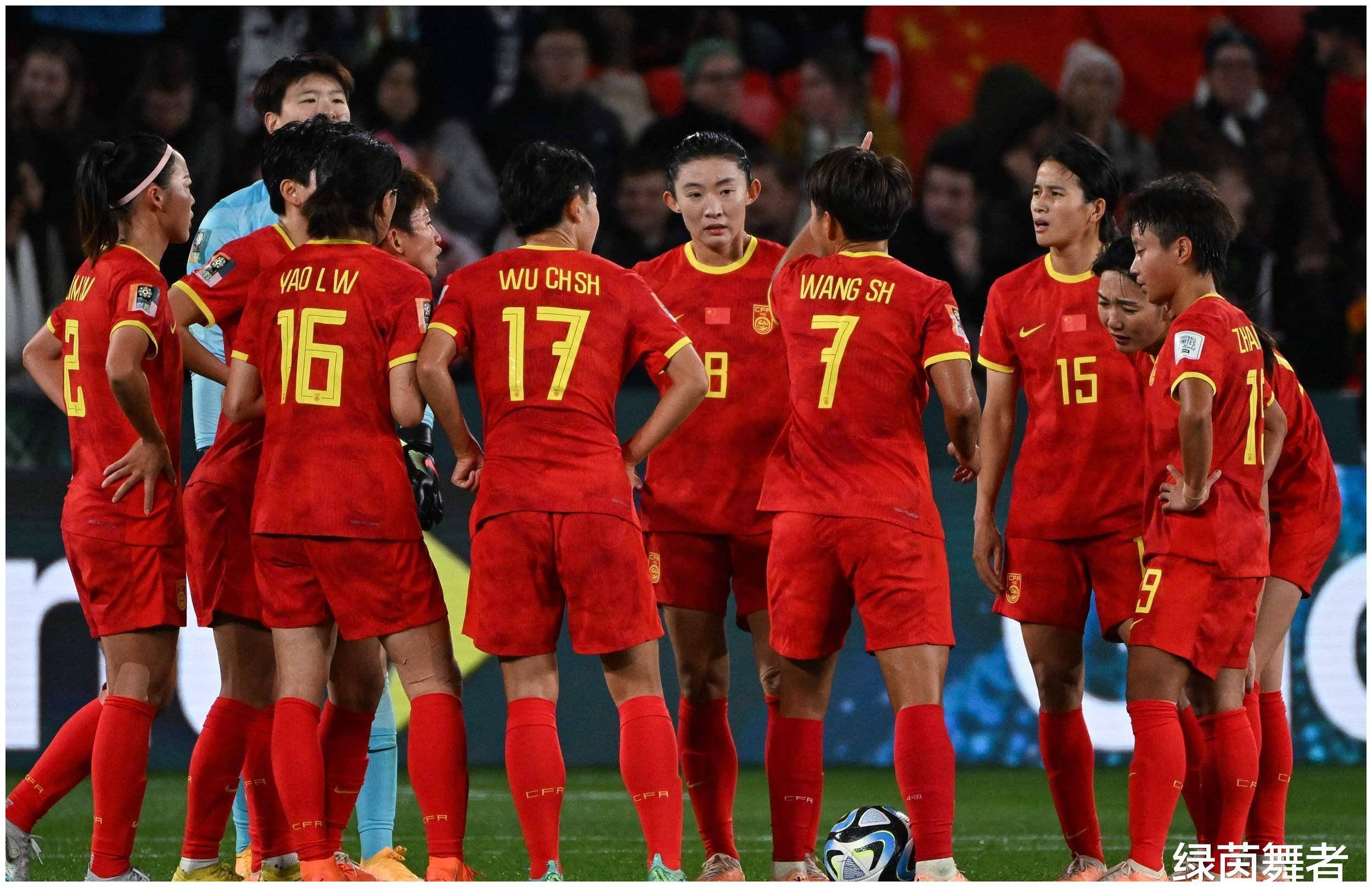 中国女足为何堕落?日本球迷一针见血给出答案,王霜没说错!