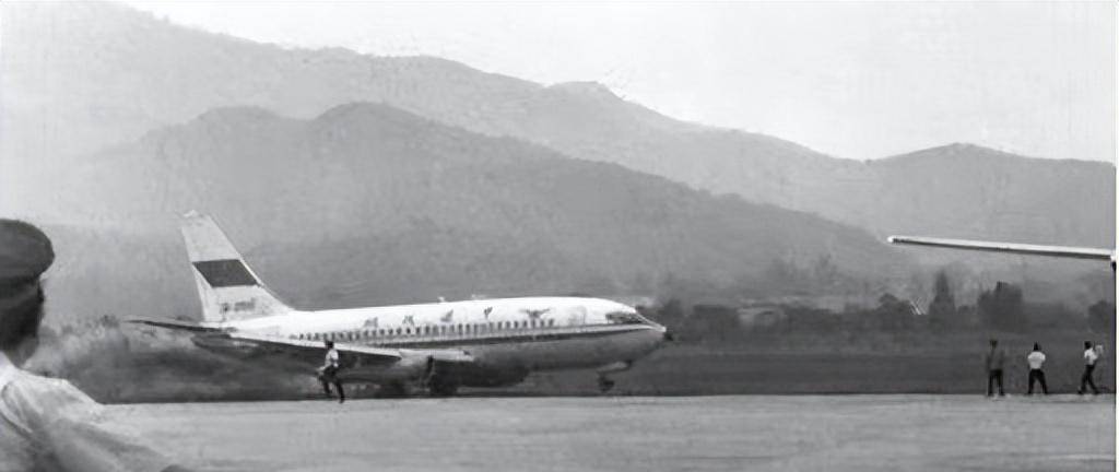 1990年,广州白云机场劫机,三架飞机连环碰撞128人遇难_蒋晓峰_台湾