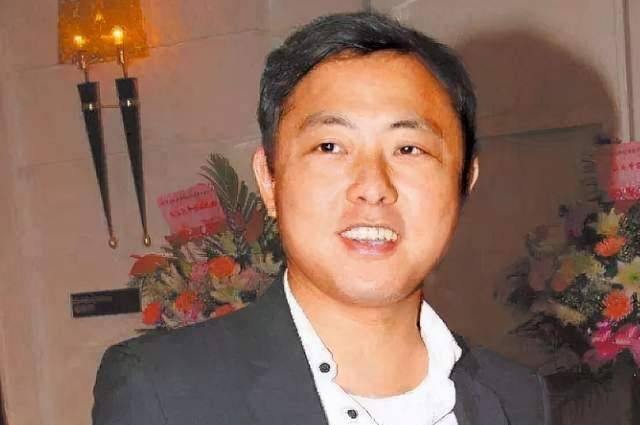 从"叠马仔"到亿万富豪,吴佩慈为其生4子至今没名分_赌场_塞班岛_澳门