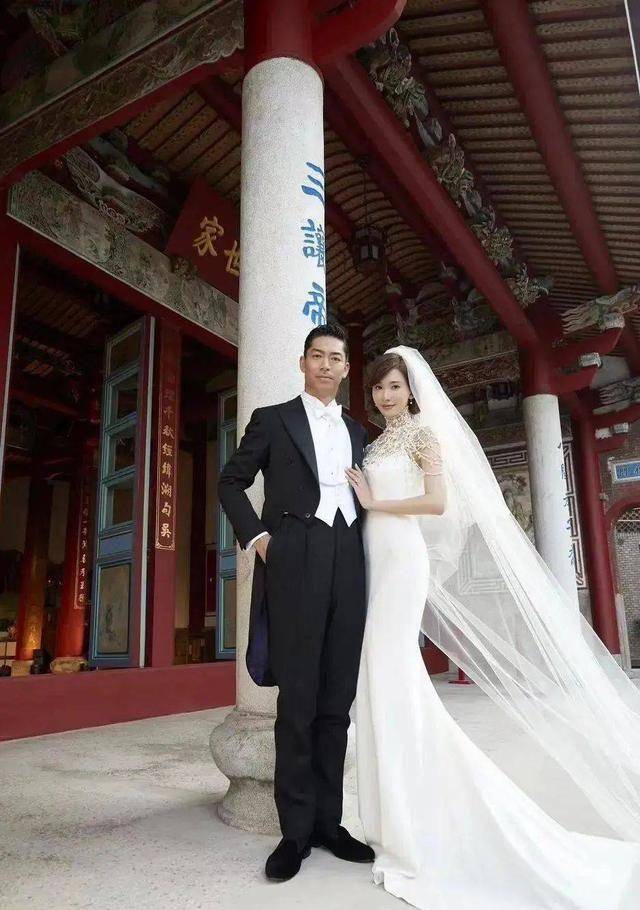 林志玲婚姻:瞩目的国籍与年龄差异,争议与幸福并存_黑泽_个人_评判