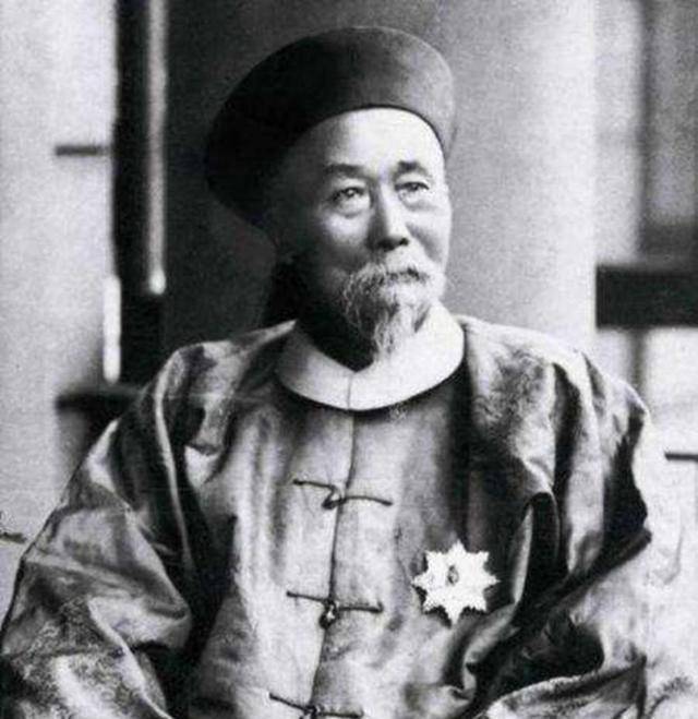 1885年晚清的脊梁断了:左宗棠24小时内的6篇奏折和