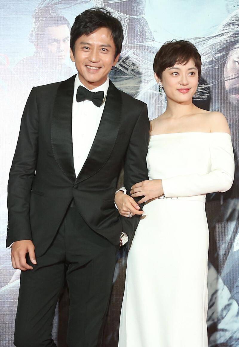 邓超真的是宠女朋友狂魔.两人私下甜蜜就算了.还在微博上隔空秀恩爱.