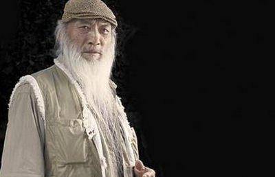 之后的四年时间中,于承惠潜心钻研,完成了以螳螂形态为基础的《双手剑