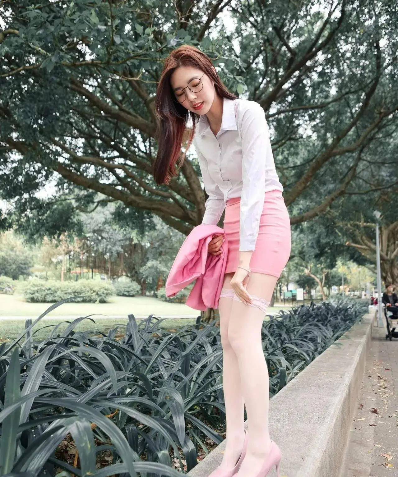 精选美女图集0807知性温婉动人的小姐姐,散发着性感气质_图片_身材