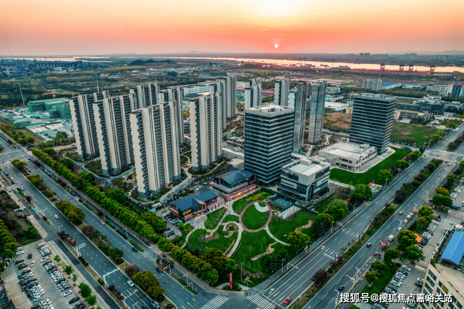 南京凤汇壹品居欢迎您|(售楼处预约电话)楼盘详情|房价/小区周边配套