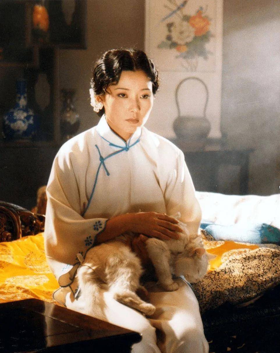 《大宅门》中的白佳莉不认母亲杨九红有她的苦衷,但绝不能原谅_白景琦