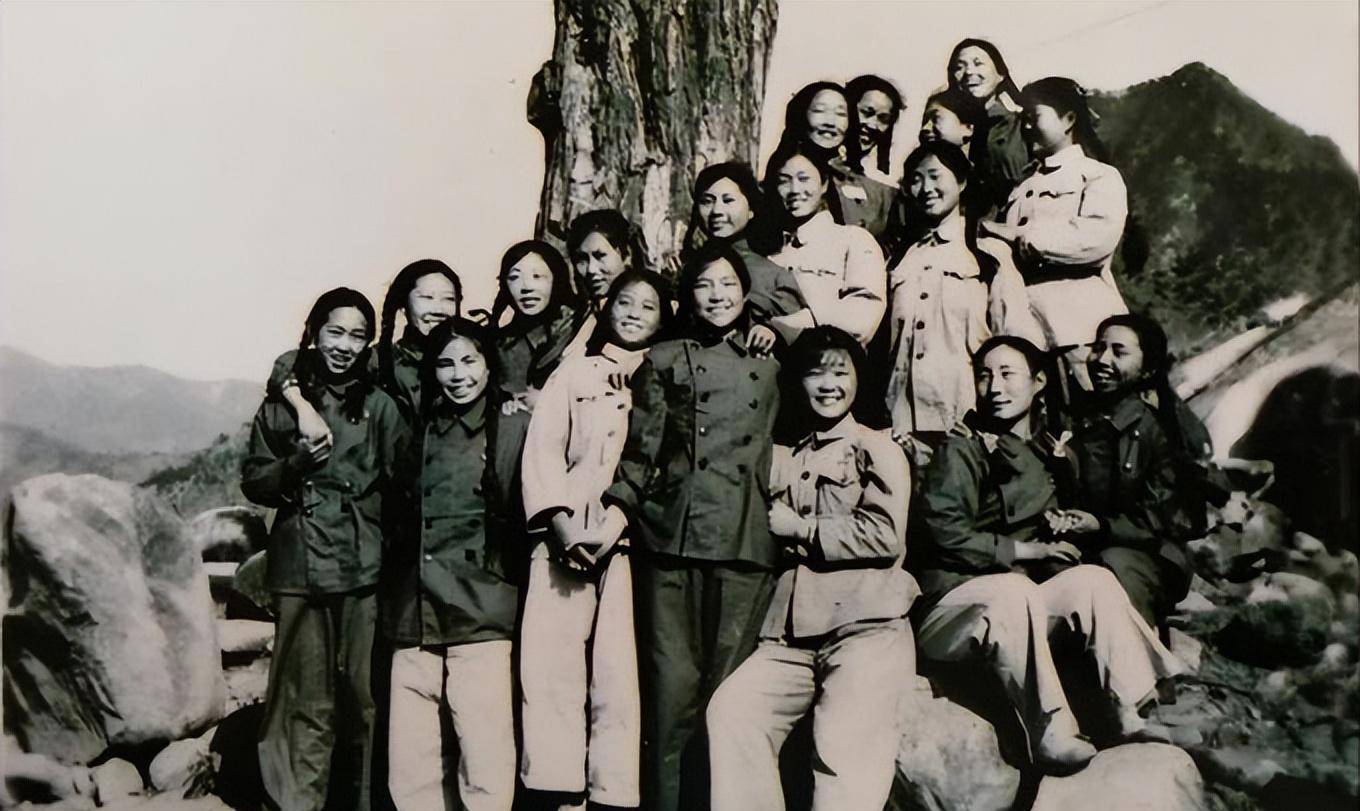 64岁河北老妇没钱治病,儿子取出红本求助军医,引起高度重视_解秀梅