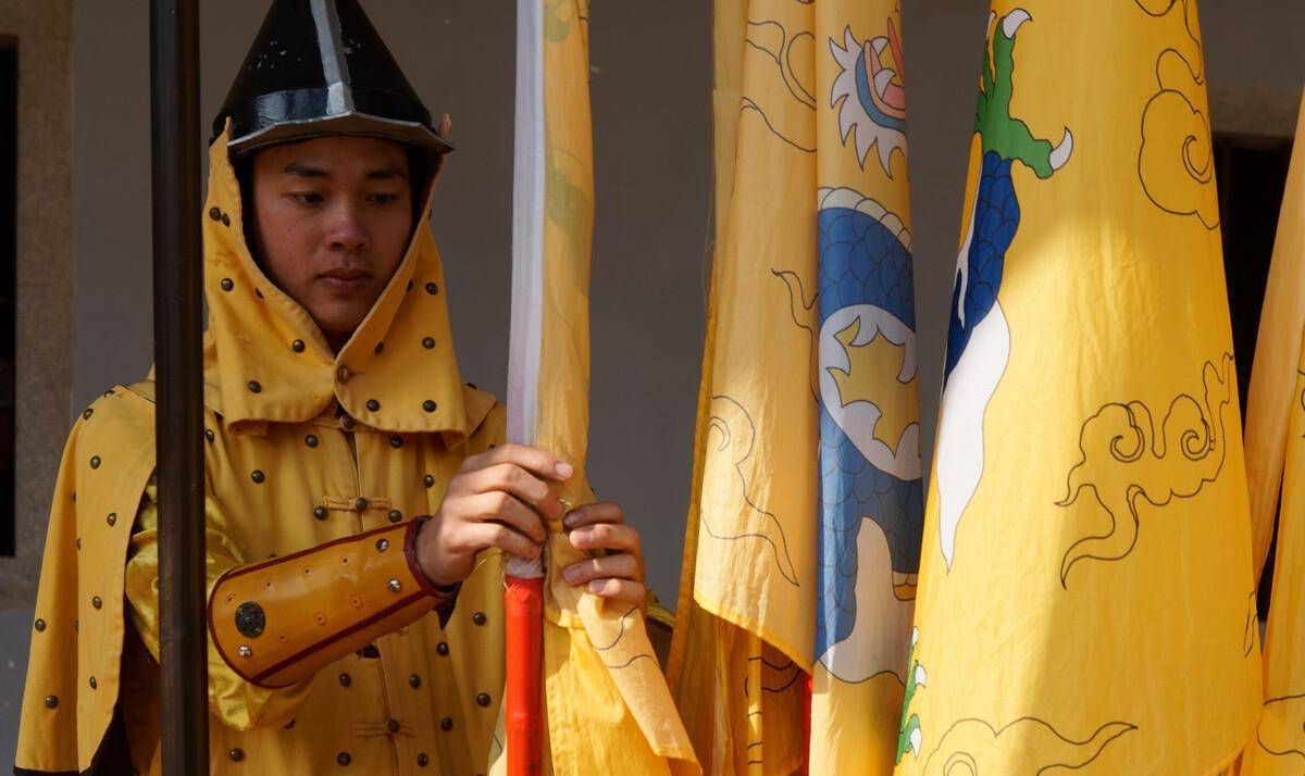 假的,有23的八旗子弟活的不如狗_卫所制度_旗人_八旗制度