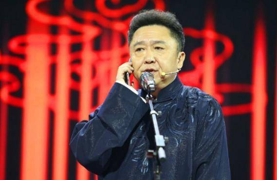 于谦在北京曲艺团担任相声演员,先后表演了不少相声,后来小品等喜剧