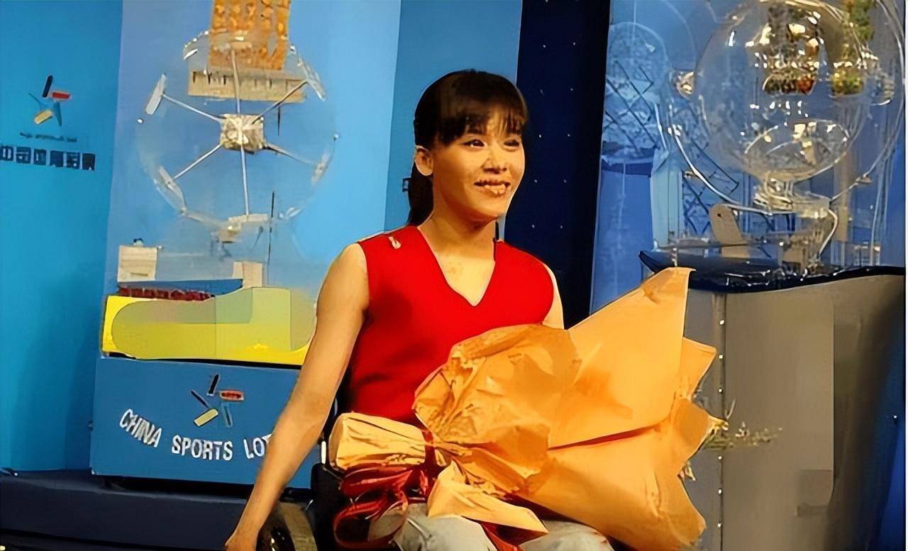 桑兰跳马梦碎:热身意外致高位截瘫,索赔巨款惹争议,真相难辨10年_教练