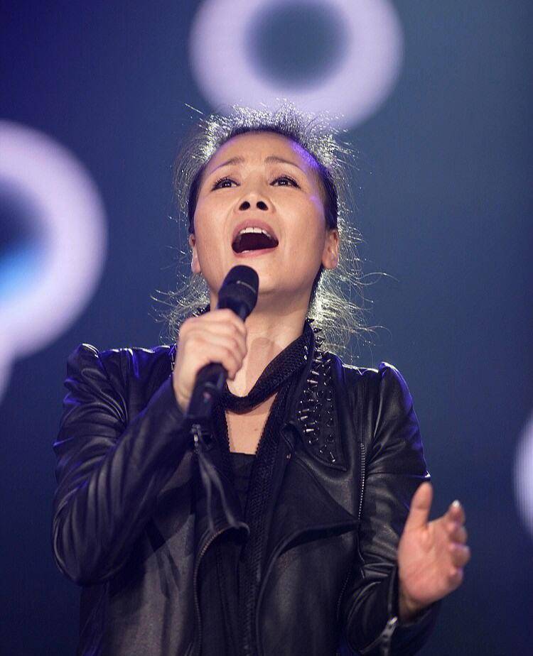 陷入舆论风波,疾病缠身被迫退出了_宋祖英_毛阿敏_韦唯