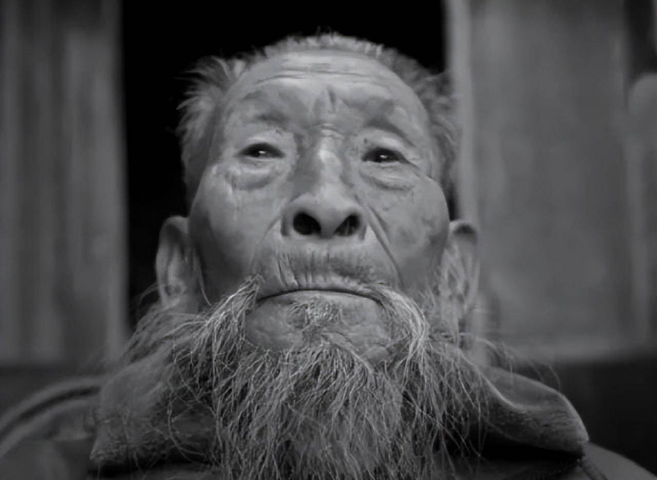 他曾是国军,解放后9次被押赴刑场,113岁逝世将生命活成传奇_付心德