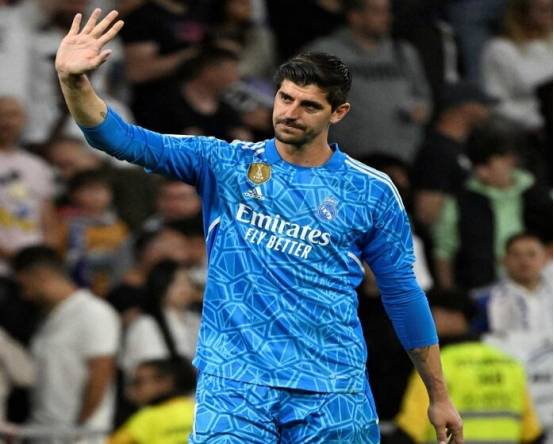 皇马在开幕日前颤抖,门将库尔图瓦前十字韧带断裂_赛季_进行_季前