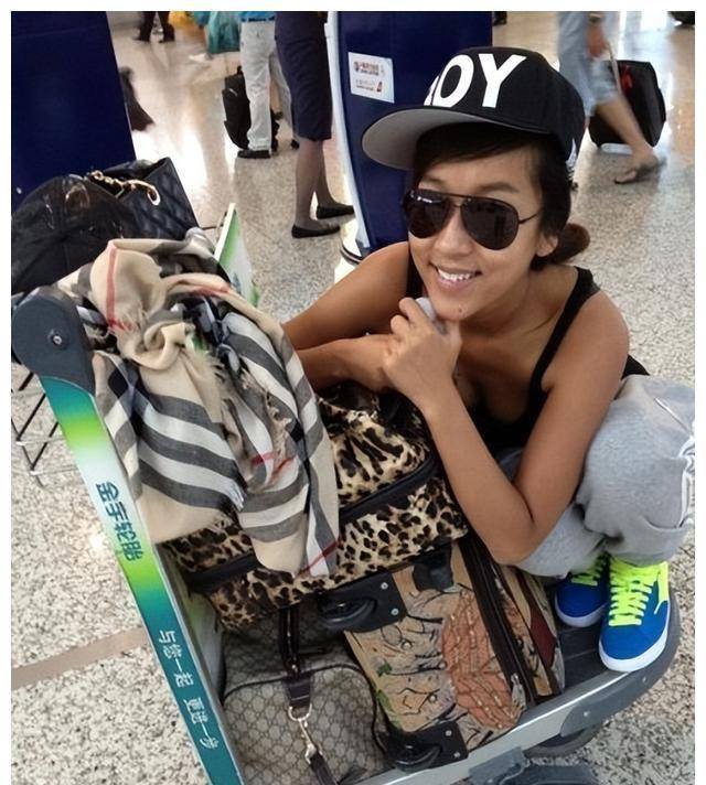 参赛选手来自五湖四海,带来的表演也是一个比一个惊艳,吉克隽逸