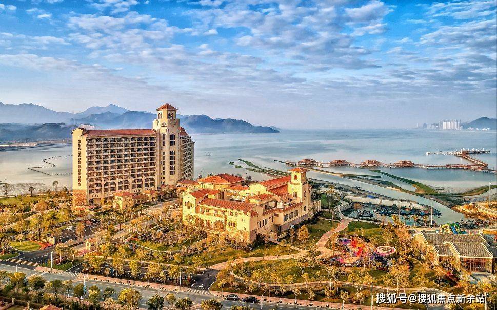 2019年1月5日,惠东富力希尔顿逸林度假酒店正式开业,它是著名国际酒店