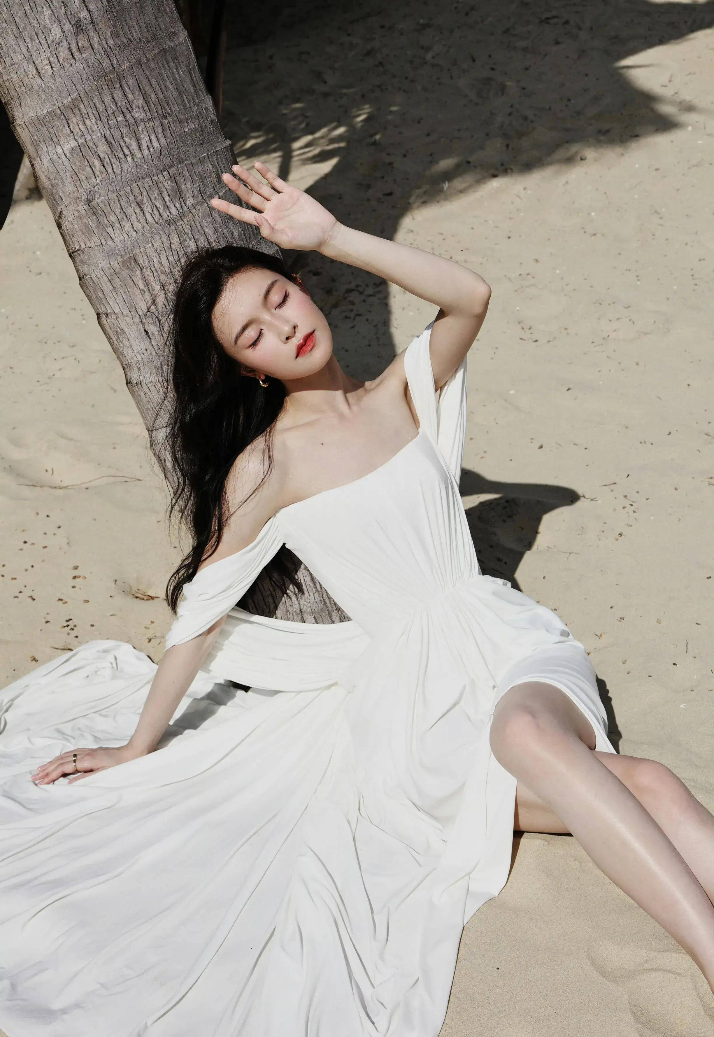 文咏珊再现消失的她经典画面!