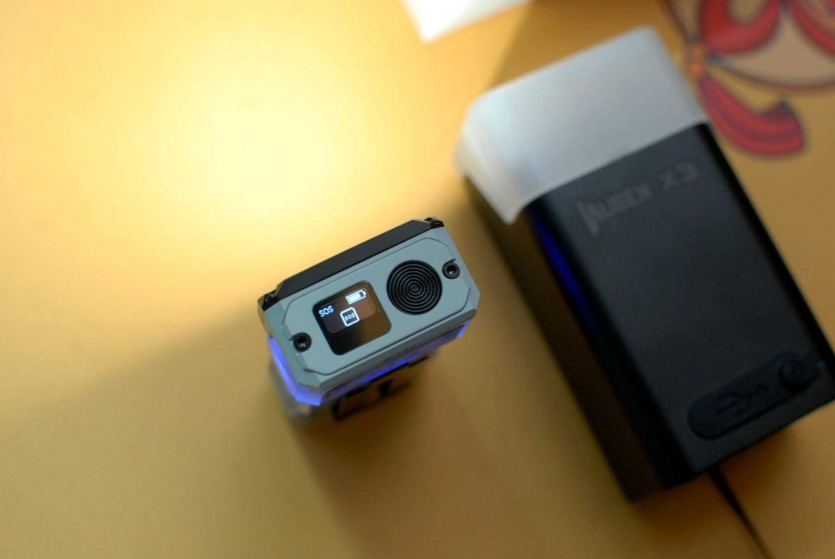 务本X3猫头鹰多功能EDC随身灯:造型可爱,身材迷你,挂绳是亮点