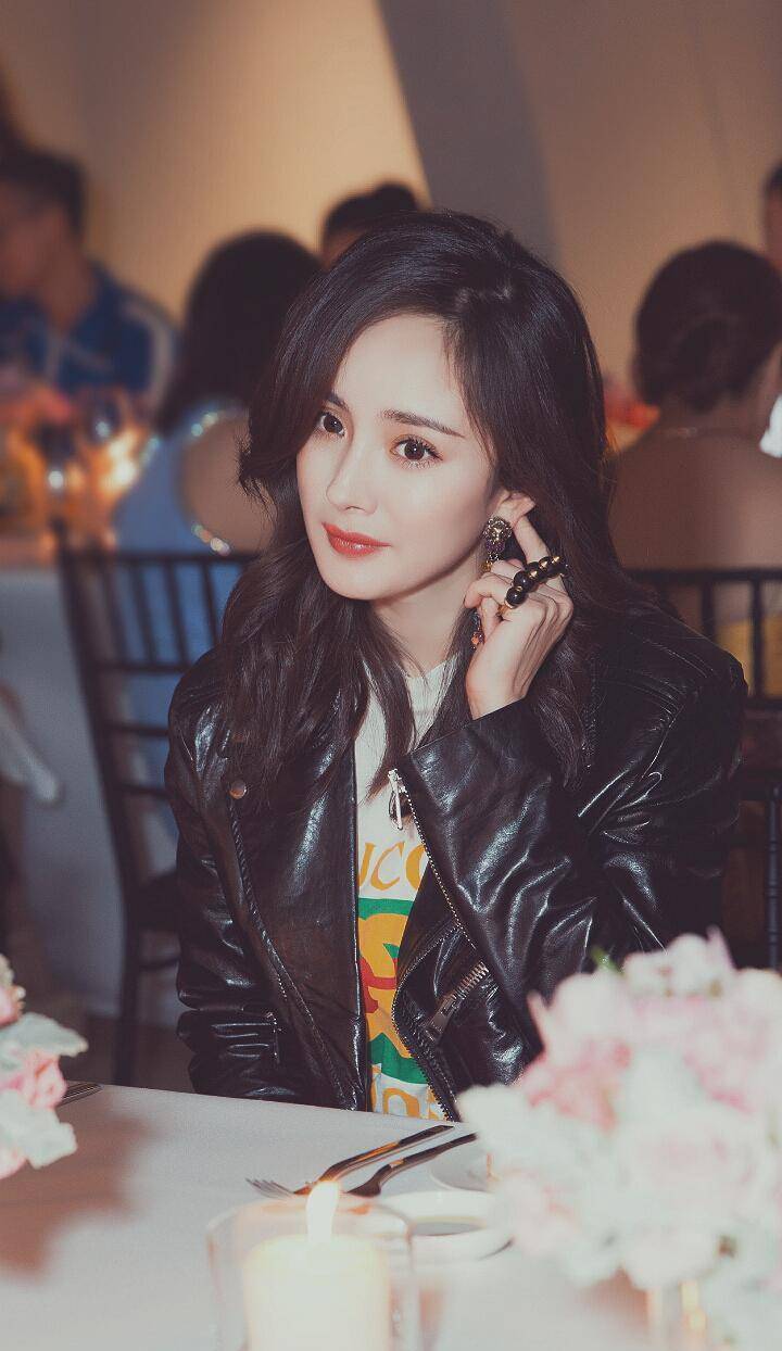 李宇春:被周杰伦嫌弃遭肖战内涵,却助倪妮甩满身八卦_节目_纪梵希