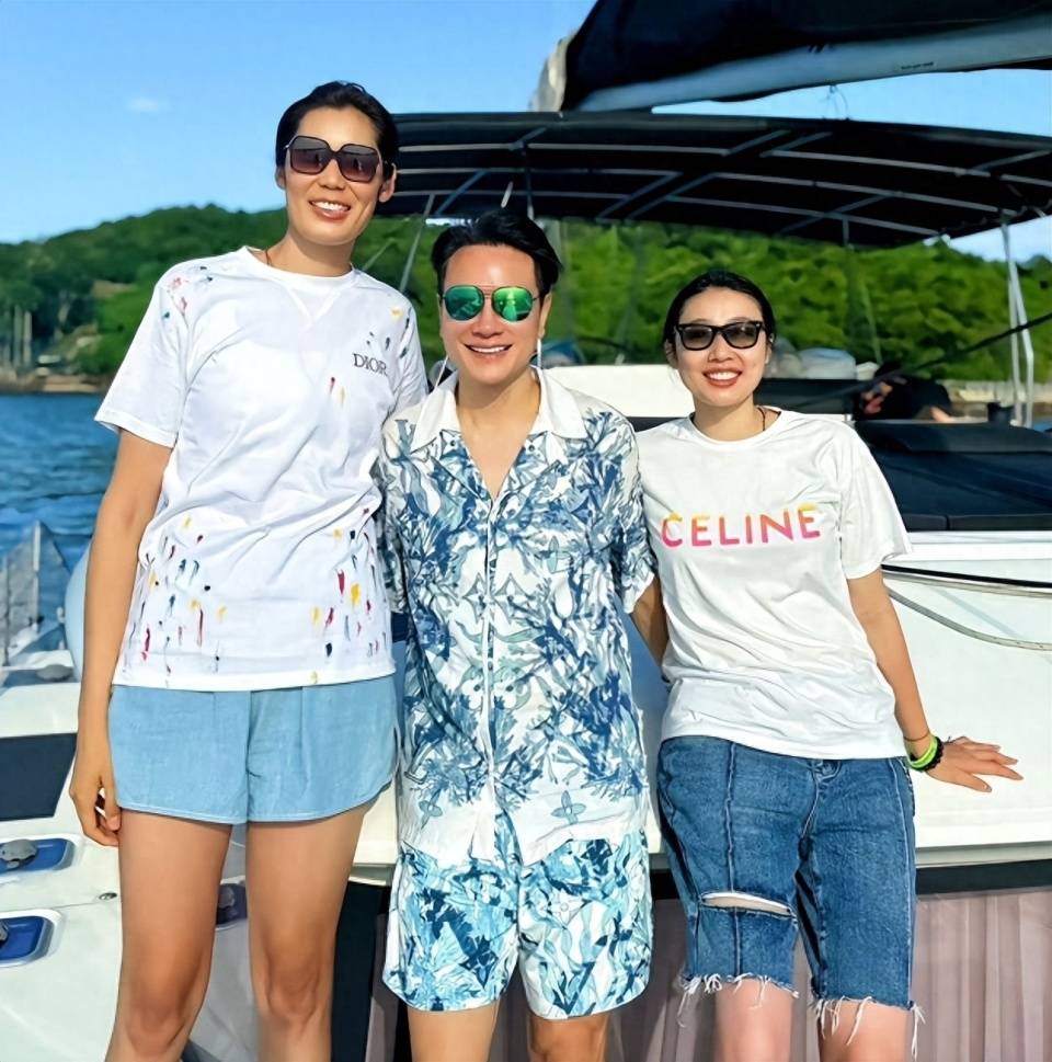 杨华评论:朱婷正面形象遭空前挑战,她到底怎么了?_姚迪_中国女排_蔡斌