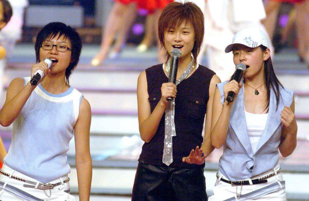 "时尚宠儿"李宇春:坐拥顶级时尚资源,曾为了倪妮得罪杨幂_连杨坤_女声