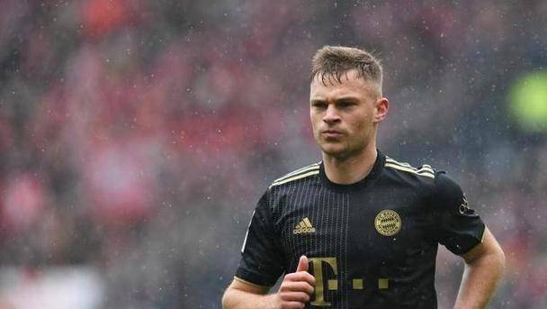 当然基米希的暴脾气也是有目共睹,在最近输掉和莱比锡之间的德国超级