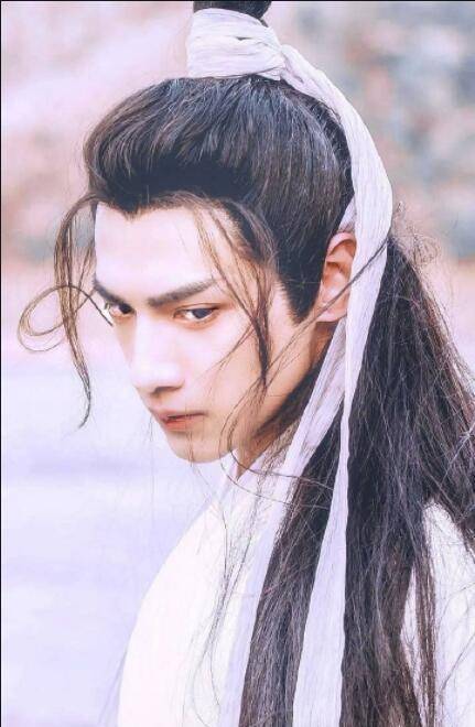 你心中有望超越"天涯四美"的古装男神是谁?_top_造型_邓伦