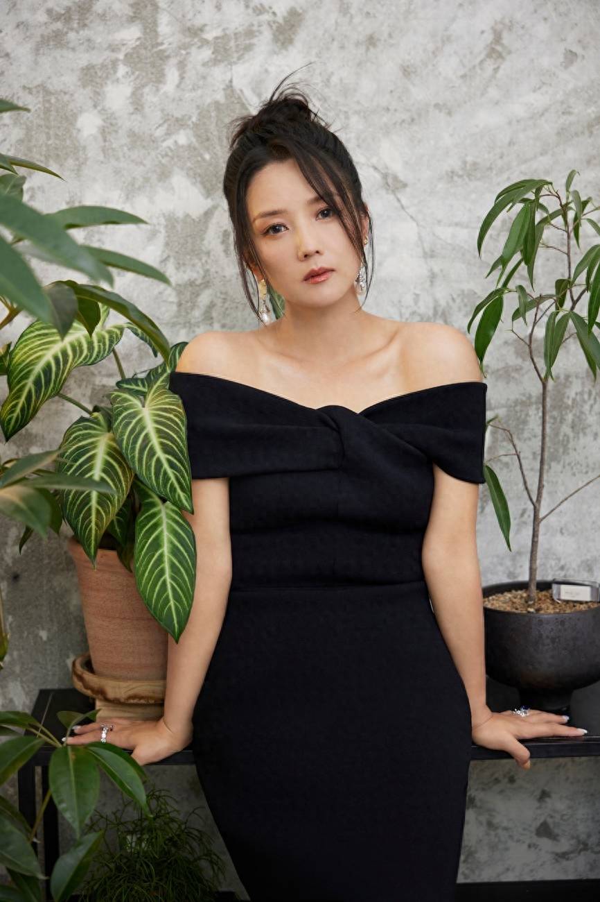 何洁为复出真够拼!