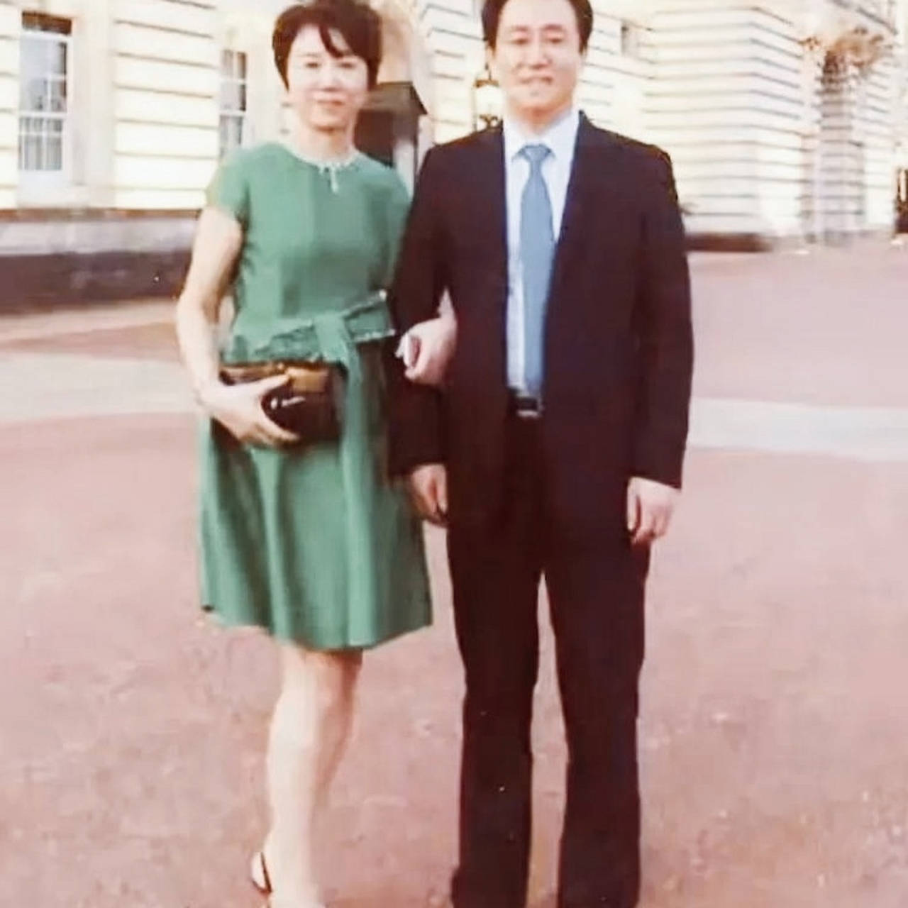 暗中离婚+破产保护，许家印退路已铺好？_搜狐网