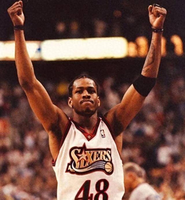 艾弗森退役后身材大变样,从昔日传奇到油腻大叔,究竟经历了什么_篮球