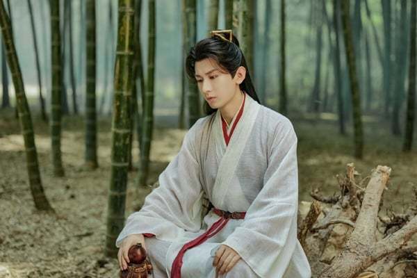 明星人气榜排行榜_全网人气最高艺人,邓伦跌出前5,朱一龙空降第三,当之无愧榜首(2)