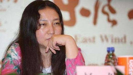 柳云龙妻子照片图片