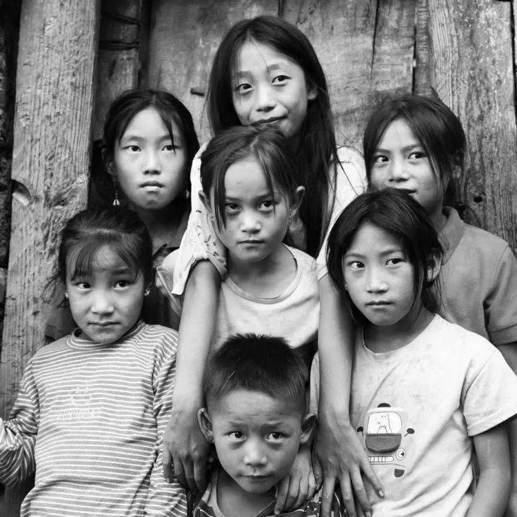 大凉山彝族婚俗,原生态乡村赶集交流/牛羊市场,扶贫"赶集车"摄影_西昌