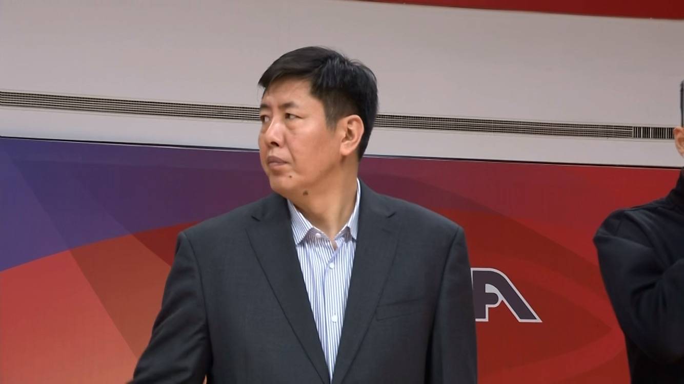 山东男篮3 2锋线被放弃,给新援 刘毅让位 丁伟不讲情面_刘冠岑_球员