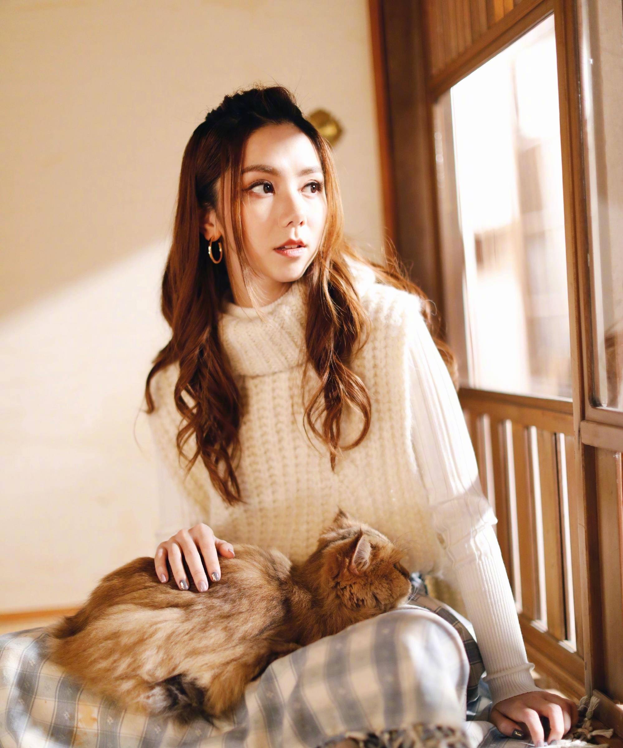 邓紫棋在节目中说:我得先结婚再生小孩,引网友热议疑似内涵他人