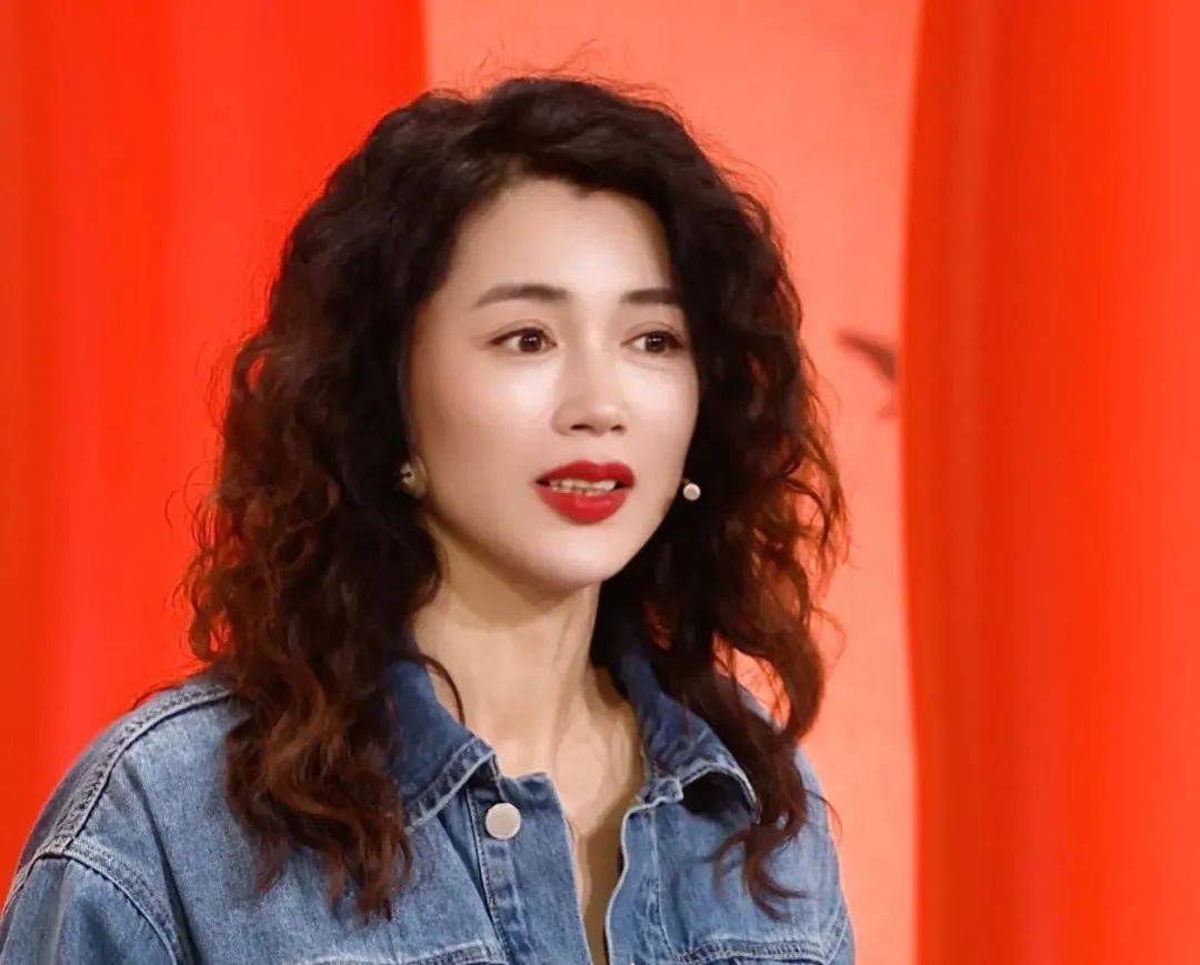 王艺禅:因《人世间》出圈,撞脸袁咏仪,曾遭耍大牌,用40岁未婚换来戏痴