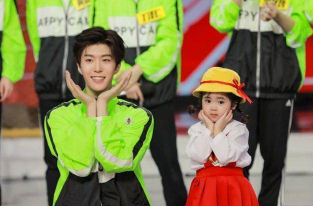 尴尬,百分九小分队将与乐华七子同台亮相,范丞丞该如何自我介绍