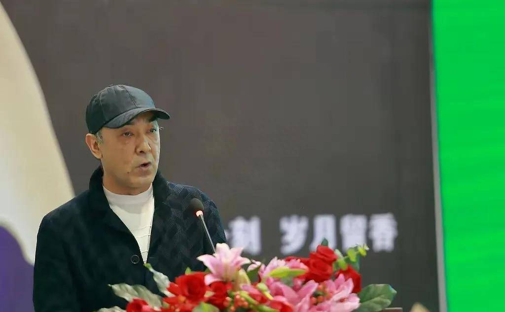 王芳如今是我们篮协副领导,据闻是我们篮协专门向辽宁体育局将王芳