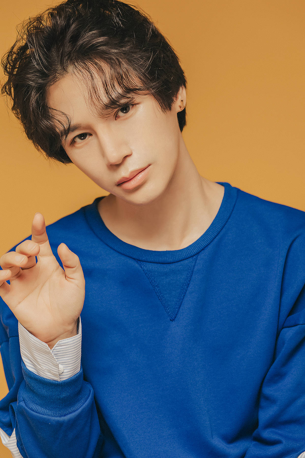 陈奕天油画风写真上线!黑白更有味!_皮肤_颗粒感_星座