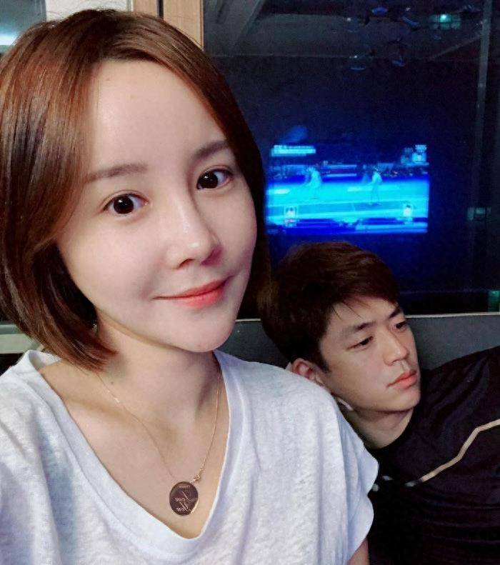 饶明遭性侵举报李龙大前妻为性中介_卞秀美_韩美默_羽毛球