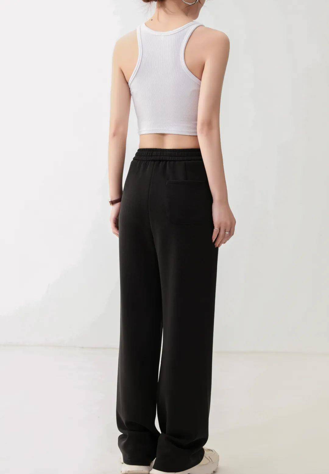 今年又流行了一种裤子,叫做"果冻裤"!