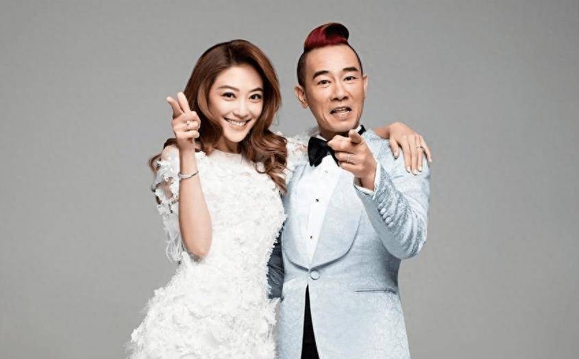 "乌鸦哥"分享聚餐视频,陈小春竟意外出镜,这次不会掀桌子了吧_张耀扬