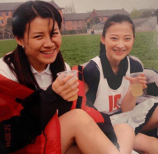 刘琳:被名导分手险抑郁,如今嫁给普通人,被公婆宠成宝_张黎_爱情_表演