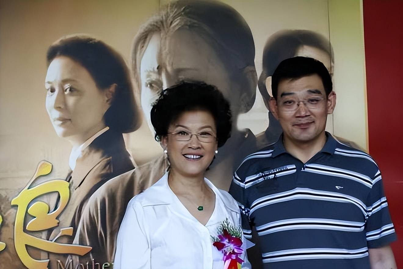 孙维熙的借来的复习资料成了宋春丽的新世界.