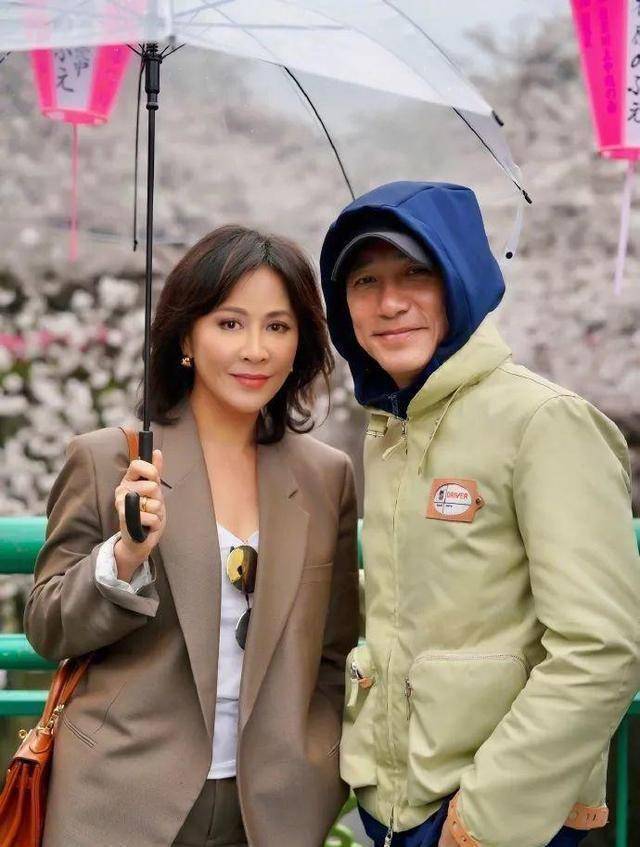 刘嘉玲#,#樱花#,#穿搭#刘德华晒隔离期生活,素颜憔悴两鬓有白发