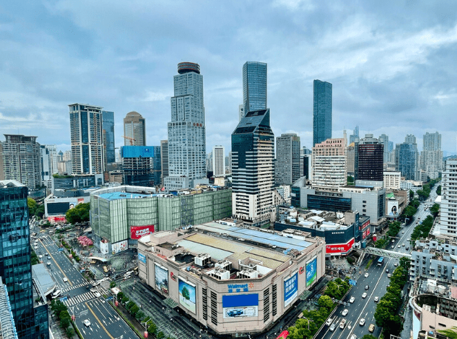 南京新街口大屏广告投放价值,新街口易发信息大厦大屏广告投放_受众