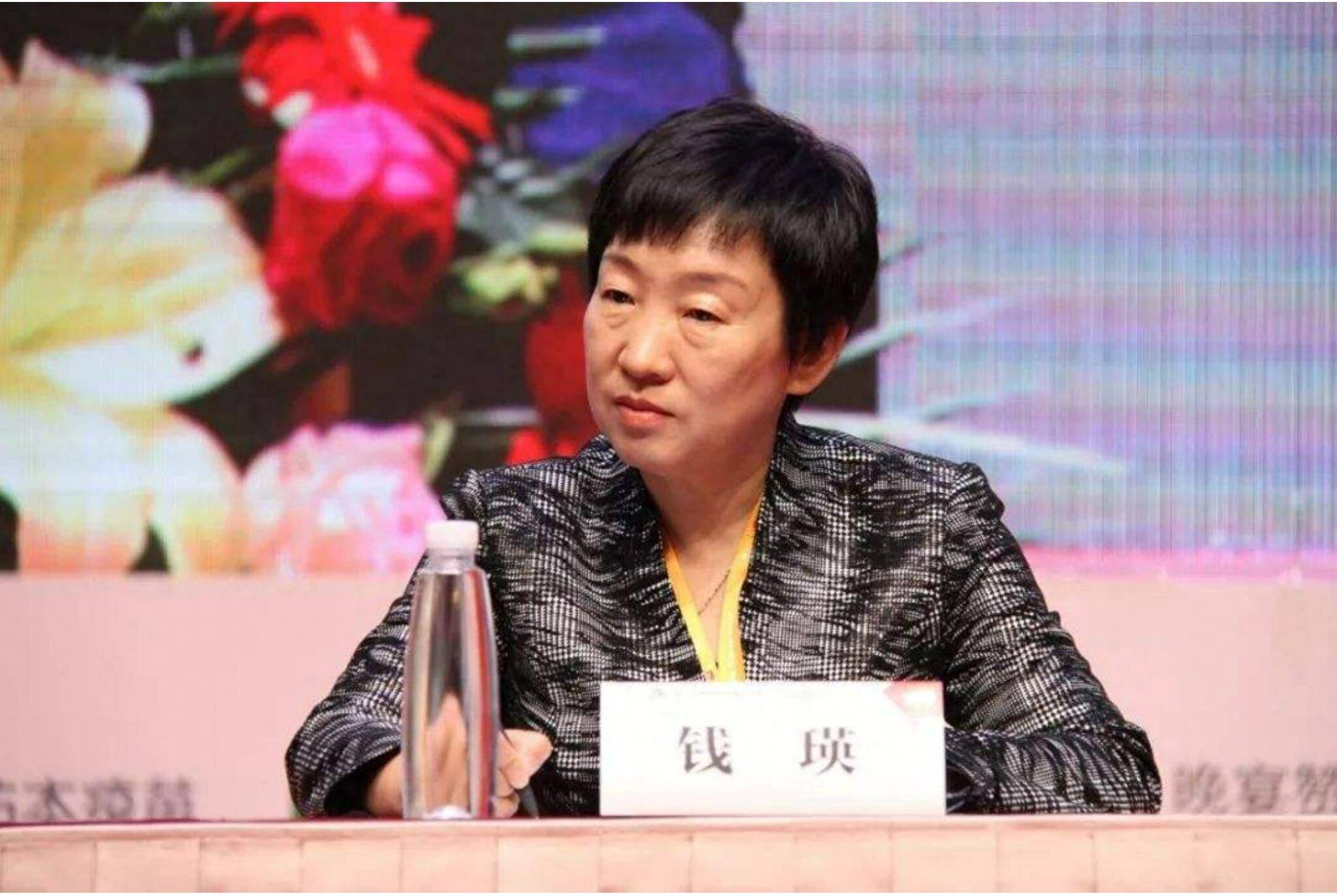 秦牧原出生于1995年,当时秦英林和钱瑛已经创业.