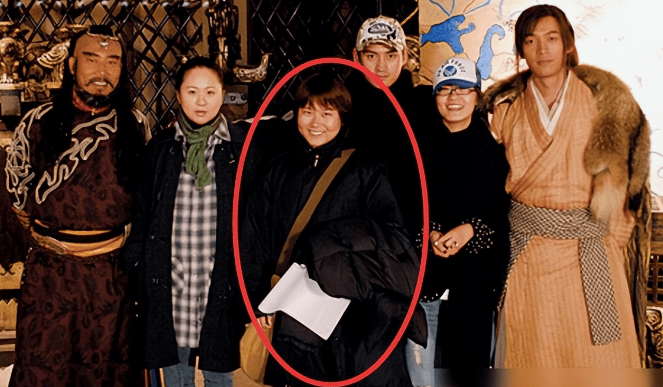 胡歌深夜晒车祸伤疤照,发文称"对不起",满脸胡须状态差_张冕_网友